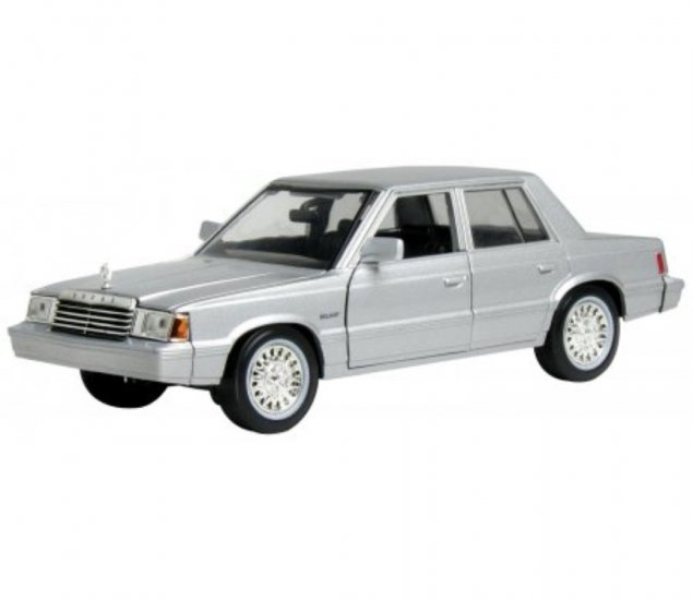 Plymouth Reliant 1983 - 1:24 (Silver) MM73336SL - Click Image to Close